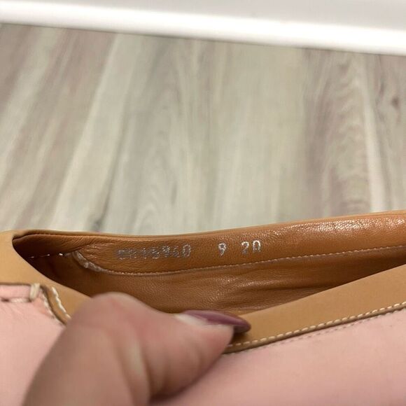 Salvatore Ferragamo Pink and Tan Leather Loafer Flats in Size 9 2A (Narrow) - Picture 7 of 7